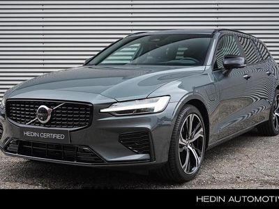 Groen Nieuw 2025 Volvo V60 Plus Stationwagen | € 59.995