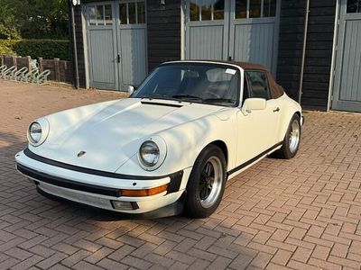 Wit Occasion 1985 Porsche 911 Carrera Cabriolet Cabriolet | € 59.900