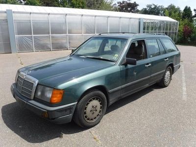 Groen Gebruikt 1988 Mercedes 300 | € 5.750