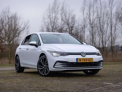 Wit Occasion 2020 VW Golf VIII Style Stationwagen | € 20.000 (Eerlijke prijs)