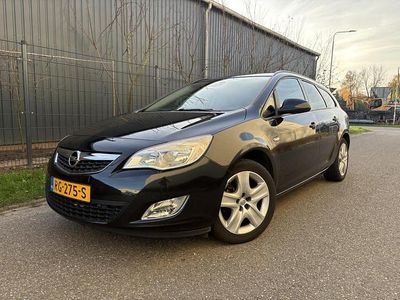 Zwart Gebruikt 2012 Opel Astra Edition Stationwagen | € 3.950 (Eerlijke prijs)