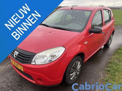 Occasion Dacia Sandero 75 PK (55 kW) 2009 Rood Hatchback