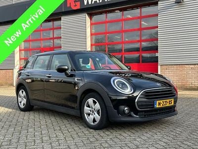 Zwart Gebruikt 2022 Mini One Clubman Stationwagen | € 12.950 (Goede deal)