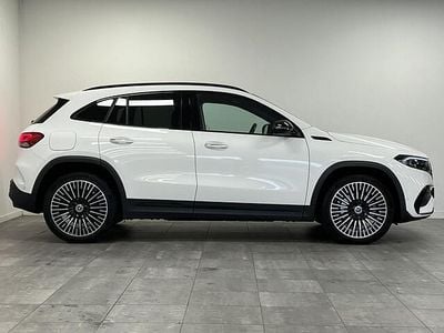 Wit Gebruikt 2021 Mercedes EQA250 AMG line SUV | € 29.950 (Eerlijke prijs)