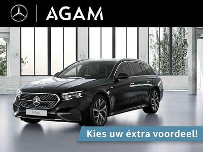 Zwart Nieuw 2025 Mercedes E300 Luxury Stationwagen | € 68.950