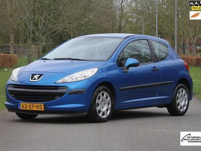 tweedehands Peugeot 207 1.4 XR / Van slechts 2e eigenaar / Stuurbekrachtiging / Elektrische ramen / Centrale deurvergrendeling / Pas 71.748 km