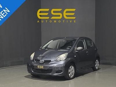Grijs Gebruikt 2010 Toyota Aygo Hatchback | € 1.795 (Eerlijke prijs)