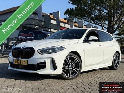 Wit Gebruikt 2020 BMW 118 M Sport Hatchback | € 24.950 (Eerlijke prijs)