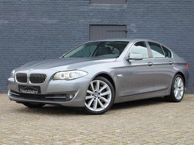 Grijs (metallic) Gebruikt 2010 BMW 530 Sedan | € 24.950