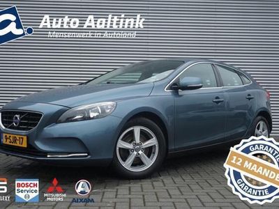 tweedehands Volvo V40 150PK T3 Momentum AFN. HAAK | NAVI | CLIMA | STOELVERW. | CRUISE