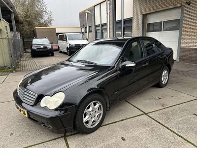 Mercedes C180