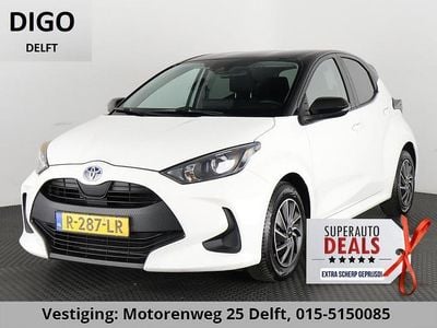 Wit Occasion 2022 Toyota Yaris Hatchback | € 18.999 (Eerlijke prijs)