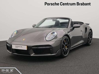Grijs Occasion 2023 Porsche 992 Cabriolet | € 299.750