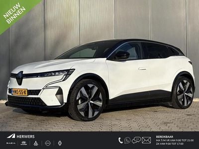 Wit Occasion 2023 Renault Mégane IV Techno Hatchback | € 27.435