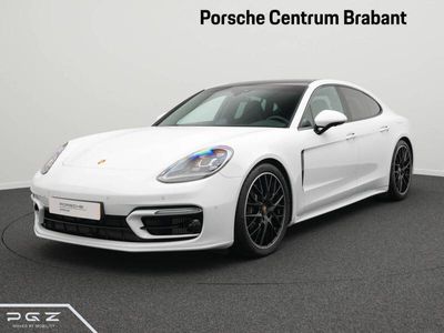 Porsche Panamera 4