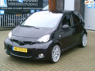 Zwart Occasion 2009 Toyota Aygo Sport Hatchback | € 3.250 (Iets duurder)