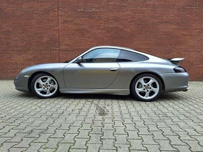 Grijs Occasion 2002 Porsche 911 Carrera 4 Coupé | € 30.800