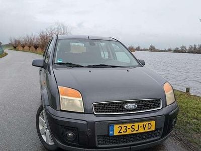 Grijs Occasion 2006 Ford Fusion Futura MPV | € 2.499 (Goede deal)