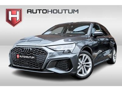 Grijs Gebruikt 2024 Audi A3 Sportback S-Line Hatchback | € 33.995 (Eerlijke prijs)