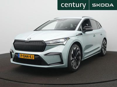 Grijs Gebruikt 2022 Skoda Enyaq iV SportLine SUV | € 31.900 (Eerlijke prijs)