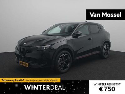 Zwart Gebruikt 2025 Alfa Romeo Junior Edizione Speciale SUV | € 34.940 (Super prijs)