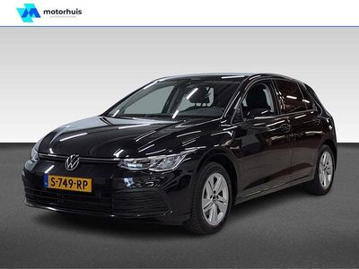 Zwart Occasion 2023 VW Golf VIII Business Hatchback | € 23.940 (Goede deal)