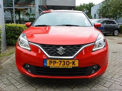 Rood, andere lak Gebruikt 2017 Suzuki Baleno Exclusive Hatchback | € 13.950 (Eerlijke prijs)