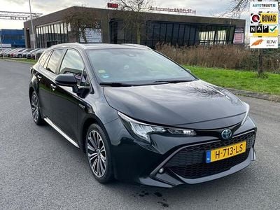 Zwart, metallic lak Gebruikt 2020 Toyota Corolla Business Edition Stationwagen | € 20.950 (Eerlijke prijs)