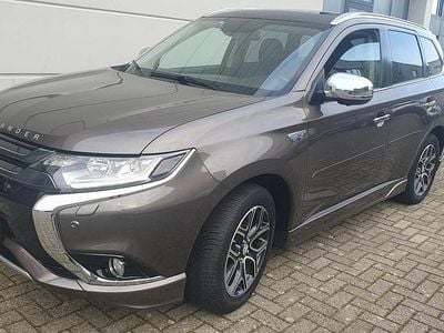 Mitsubishi Outlander P-HEV