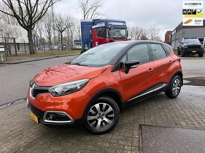 Occasion Renault Captur LIMITED 90 PK (66 kW) 2016 Oranje SUV