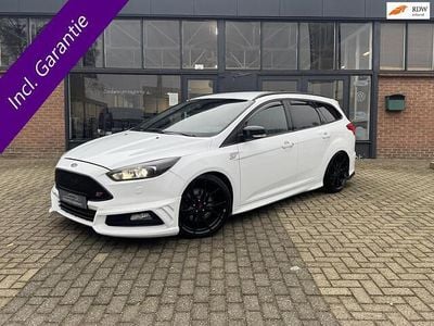 Wit Occasion 2018 Ford Focus ST Stationwagen | € 18.950 (Eerlijke prijs)