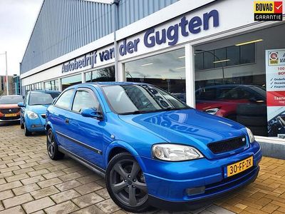 Blauw (metallic) Gebruikt 2000 Opel Astra Edition Hatchback | € 4.950