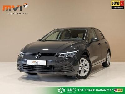 Occasion VW Golf VIII Life 110 PK (80 kW) 2024 Grijs Hatchback