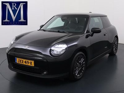 Nieuw Mini Cooper Essential 135 kW (184 PK) 2026 Zwart Hatchback
