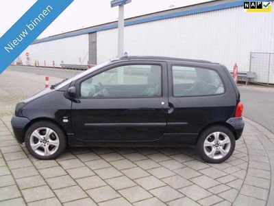 Zwart, metallic lak Gebruikt 2005 Renault Twingo Hatchback | € 2.249 (Duur)