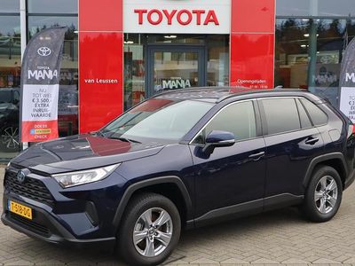 Blauw Gebruikt 2023 Toyota RAV4 Hybrid SUV | € 37.400 (Goede deal)