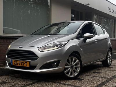 Grijs Gebruikt 2016 Ford Fiesta Titanium Hatchback | € 9.450 (Eerlijke prijs)