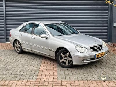 Mercedes C200