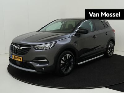 tweedehands Opel Grandland X 1.2 Turbo Business Executive | Navigatie | Parkeersensoren & Camera | Trekhaak |