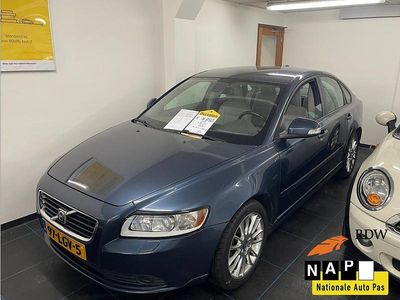 Blauw (metallic) Occasion 2010 Volvo S40 Sedan | € 8.950