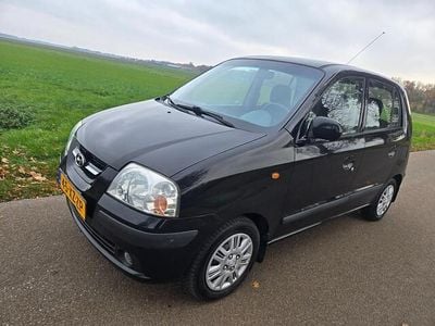 Zwart Gebruikt 2004 Hyundai Atos Dynamiq Hatchback | € 1.500 (Eerlijke prijs)