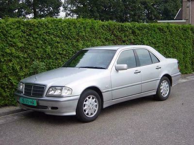 Mercedes C200