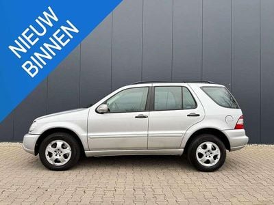 Grijs Gebruikt 2004 Mercedes ML270 Edition SUV | € 2.990 (Eerlijke prijs)