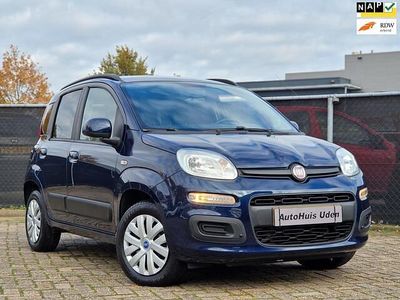 Blauw (metallic) Gebruikt 2012 Fiat Panda Lounge Hatchback | € 4.695 (Eerlijke prijs)
