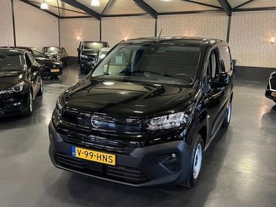 Zwart Gebruikt 2024 Opel Combo S MPV | € 21.750