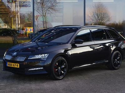 Zwart Gebruikt 2020 Skoda Superb SportLine Stationwagen | € 24.900 (Eerlijke prijs)
