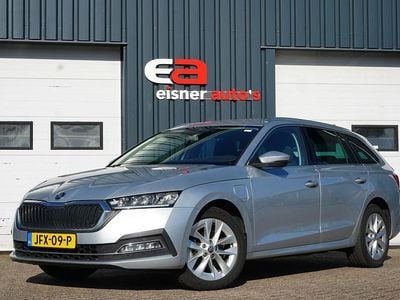 Grijs, metallic lak Gebruikt 2022 Skoda Octavia Business Line Stationwagen | € 17.949 (Super prijs)