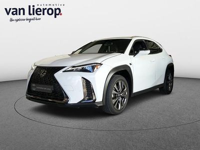 Wit (metallic) Occasion 2023 Lexus UX 250h Sport Line SUV | € 33.995 (Goede deal)