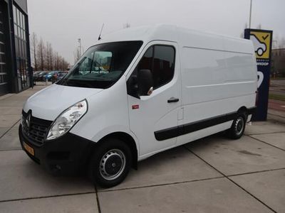 tweedehands Renault Master T35 2.3 dCi L2H2 3zits Cruise, Navi-Cam, AC, trekhaak 1e eig, betimmering actieprijs!