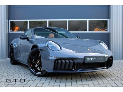 Grijs Occasion 2025 Porsche 992 Cabriolet | € 299.992